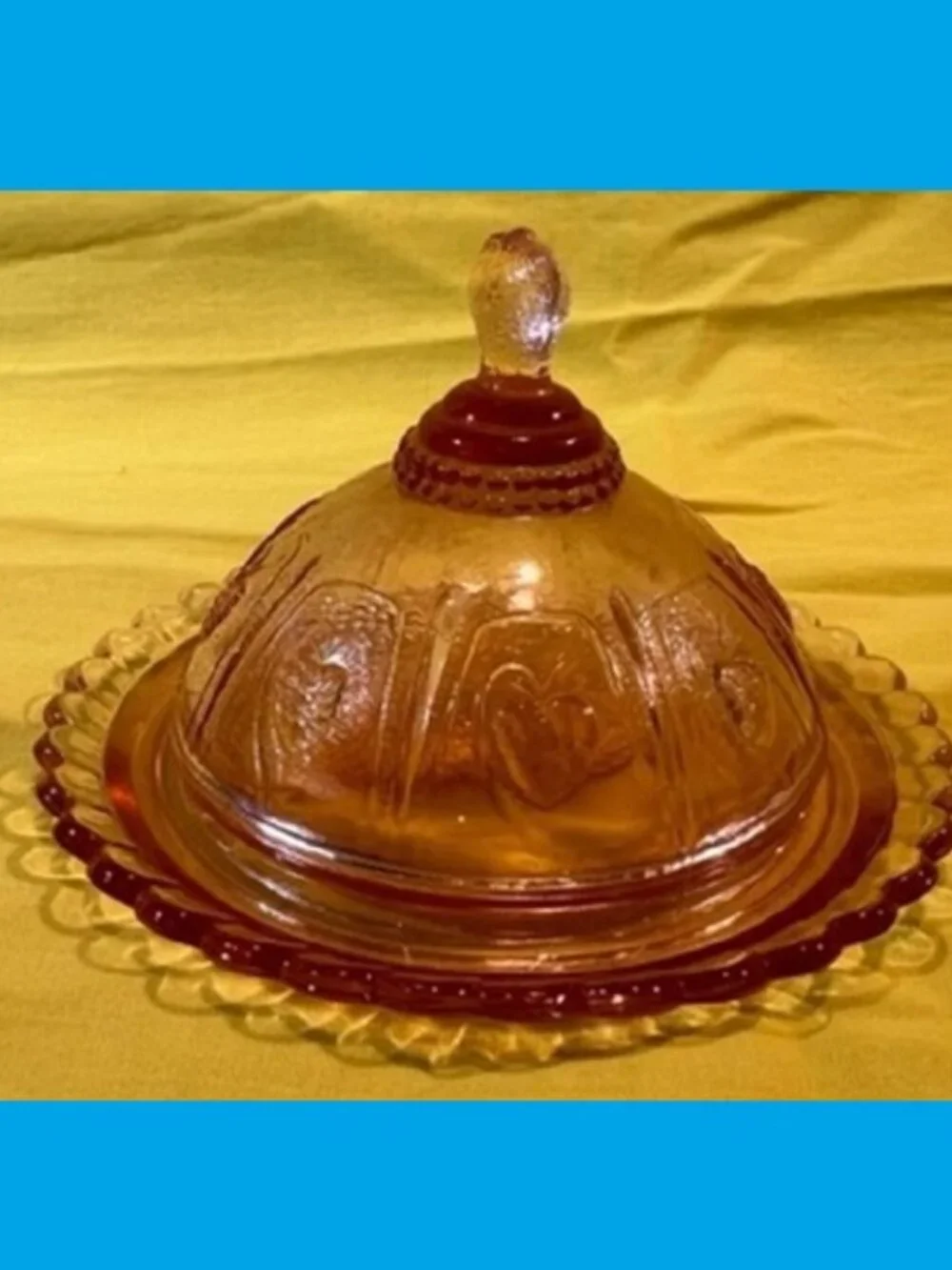 Mini Pink Strawberry Dish with Domed Lid 16114